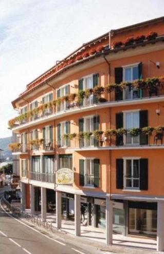Hotel Residence Dei Fiori Baveno Eksteriør billede