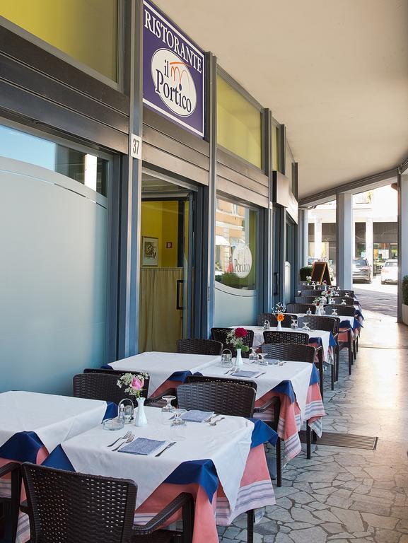 Hotel Residence Dei Fiori Baveno Eksteriør billede