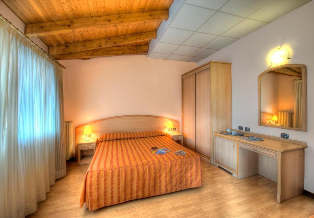 Hotel Residence Dei Fiori Baveno Værelse billede
